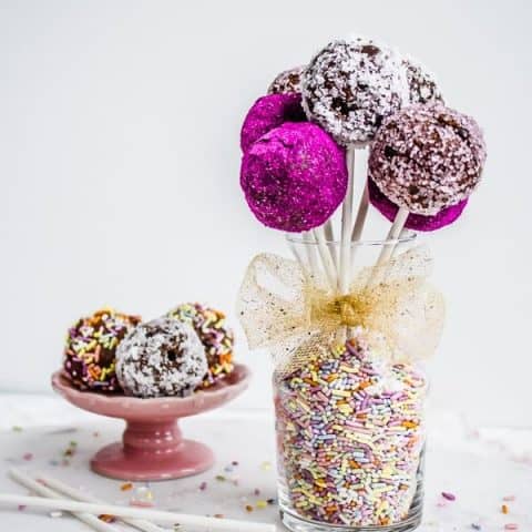 No-Bake Brownie Pops